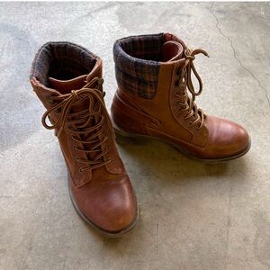 Rock & Candy Women’s Jerrie Fashion Boot | Size 6